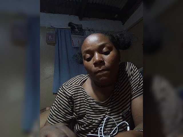 Milah2 live cam preview
