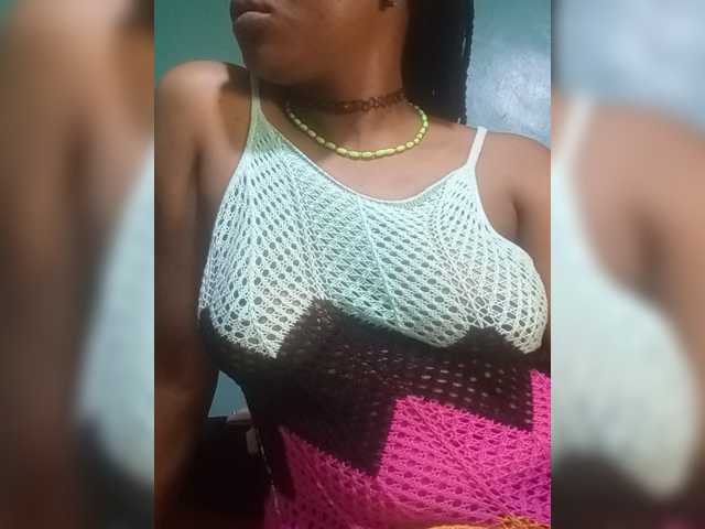 Milah2 live cam on BongaCams