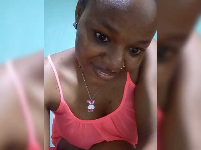 Milah2 live cam preview