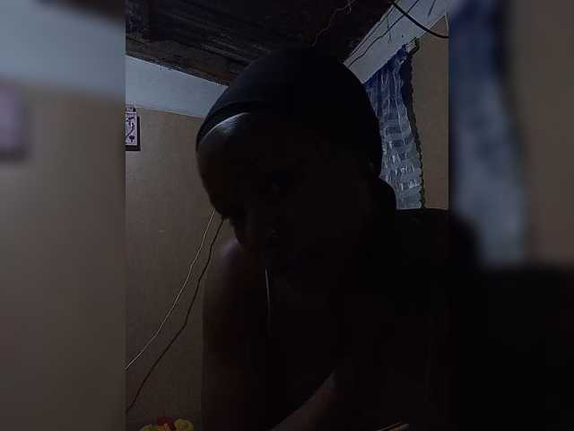 Milah2 live cam on BongaCams