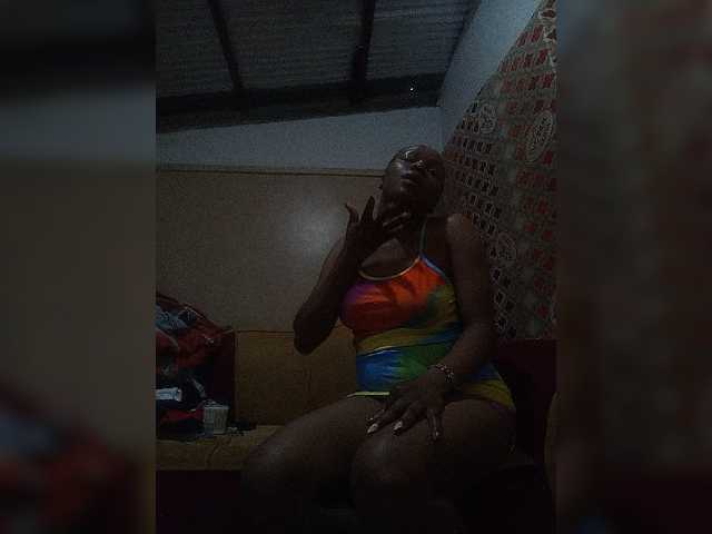 Milah2 live cam preview