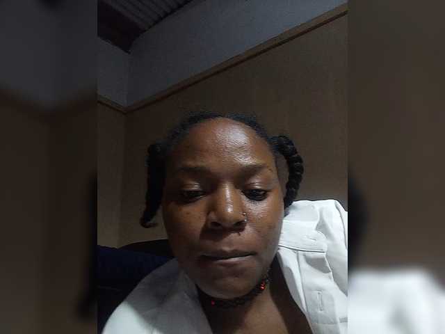 Milah2, live now on BongaCams