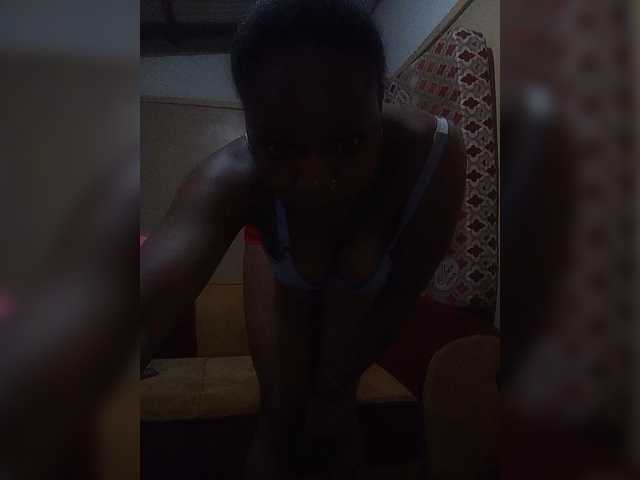 Milah2 live cam preview