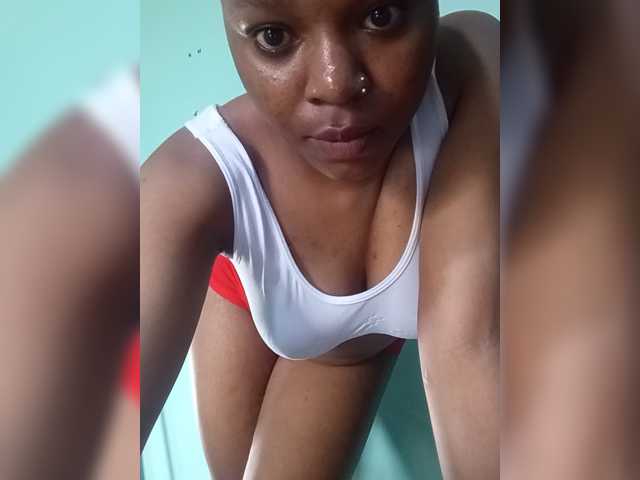 Milah2 live cam on BongaCams