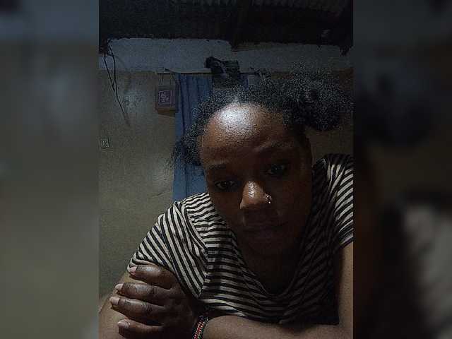 Milah2 live cam preview