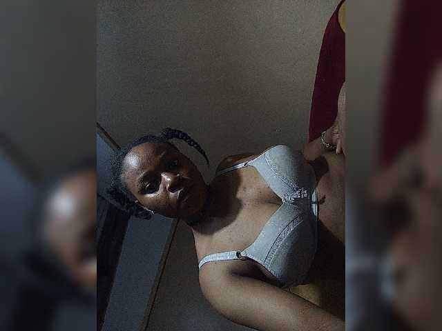Milah2, live now on BongaCams