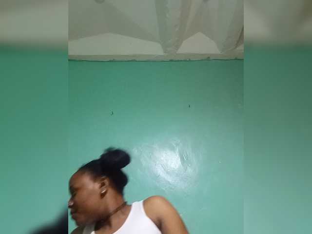 Milah2, en vivo ahora en BongaCams