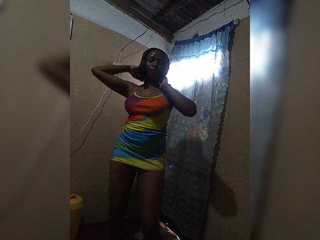 Milah2 live cam preview