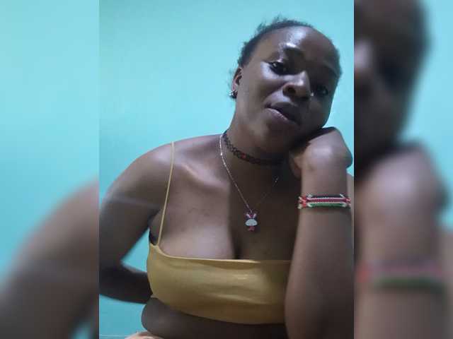 Milah2 live cam on BongaCams