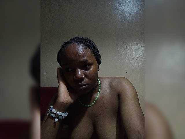 Milah2 live cam on BongaCams