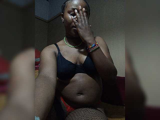 Milah2 live cam on BongaCams