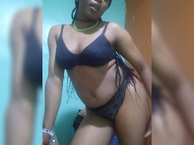 Milah2 live cam on BongaCams