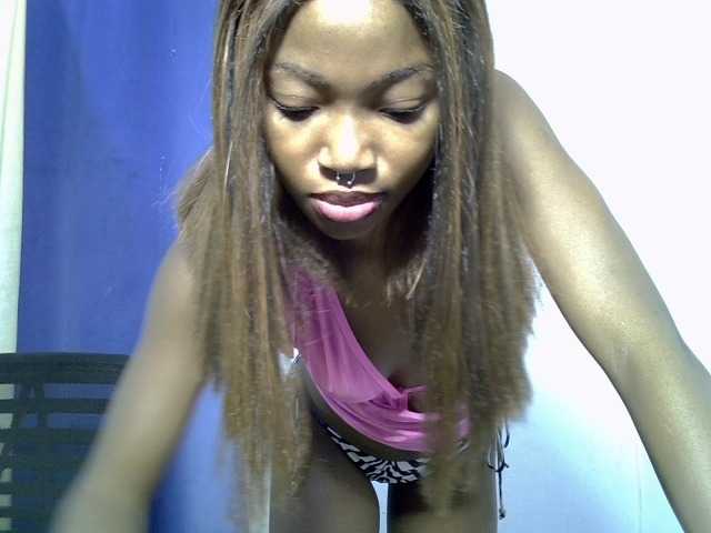 sexymila live cam on BongaCams
