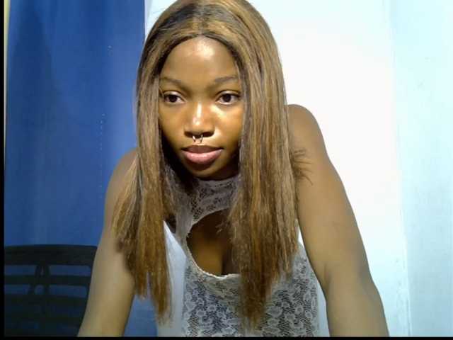 sexymila live cam on BongaCams