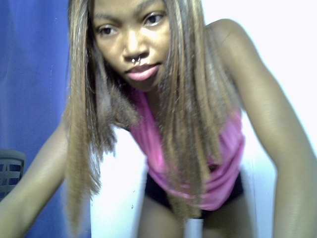 sexymila live cam on BongaCams