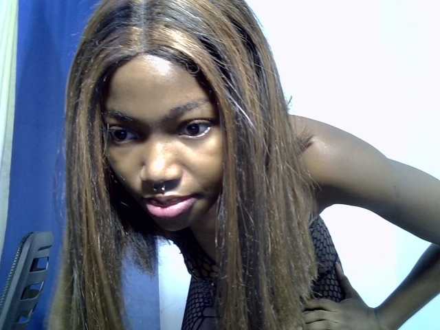sexymila live cam on BongaCams