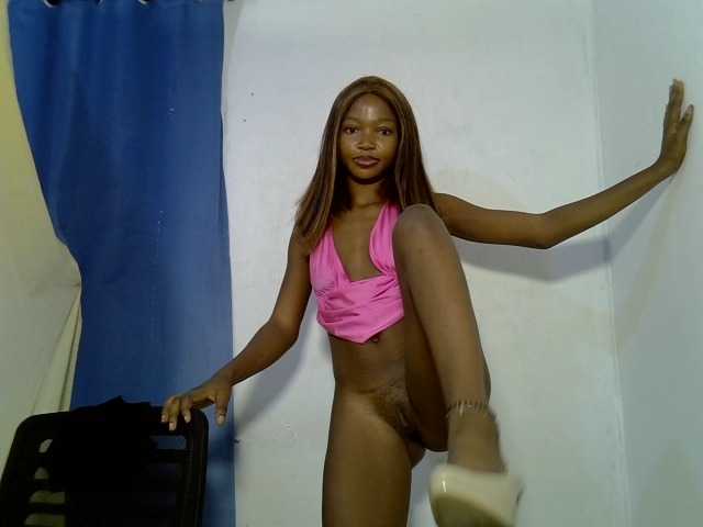 sexymila live cam on BongaCams