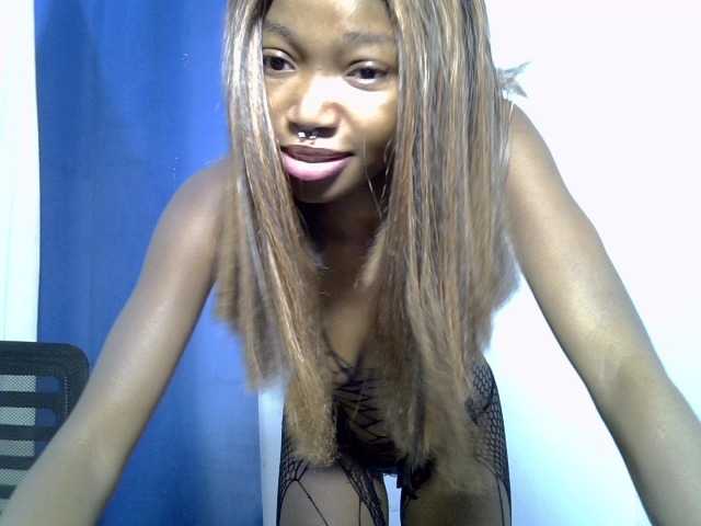 sexymila live cam on BongaCams