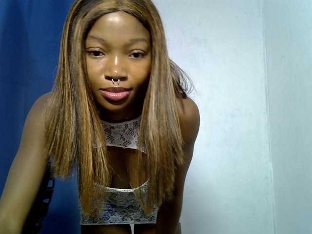 sexymila live cam on BongaCams