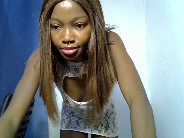 sexymila live cam on BongaCams