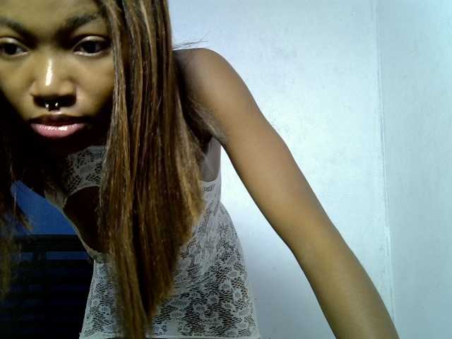 sexymila live cam on BongaCams