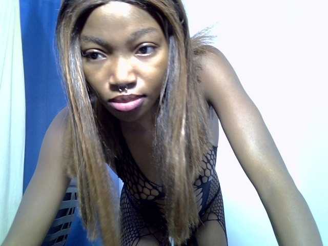 sexymila live cam on BongaCams