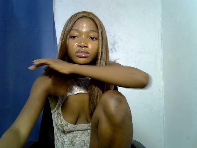 sexymila live cam on BongaCams