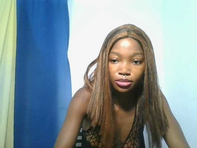 sexymila live cam on BongaCams