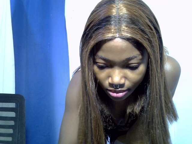 sexymila live cam on BongaCams