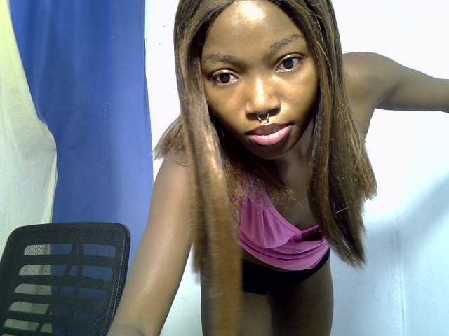 sexymila live cam on BongaCams