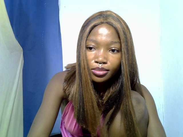 sexymila live cam on BongaCams