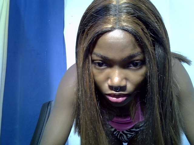 sexymila live cam on BongaCams
