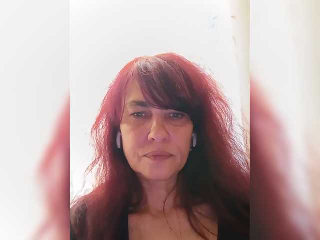 Mishel3854 live cam on BongaCams