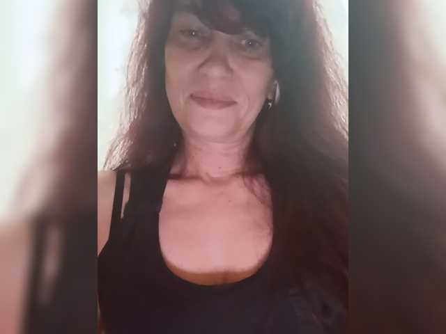 Mishel3854 live cam preview