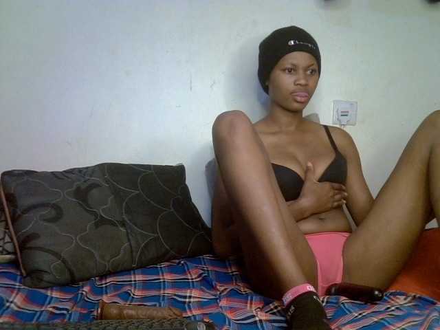 WickedWhimss, BongaCams üzerinde canlı