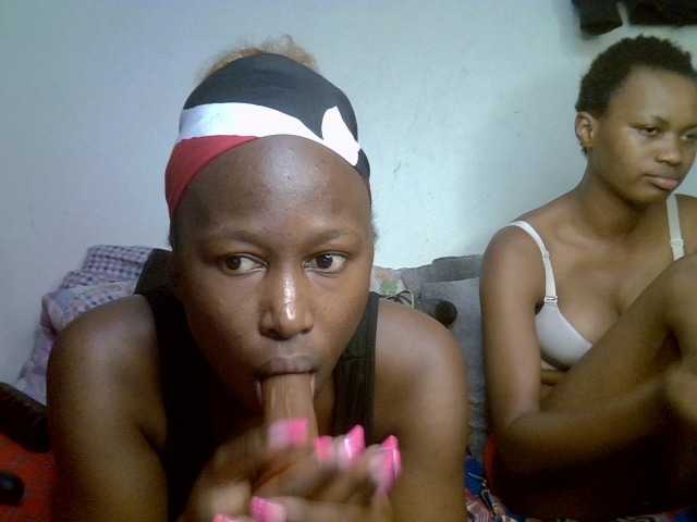 Mystic-Mila live cam on BongaCams