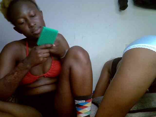 SexyyDuo webcam