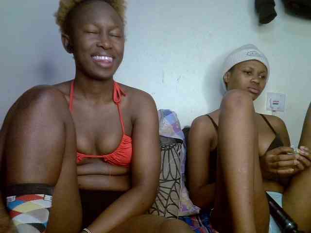 Model: SexyyDuo