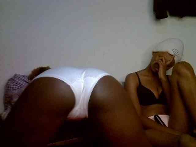 Thehornyduo webcam