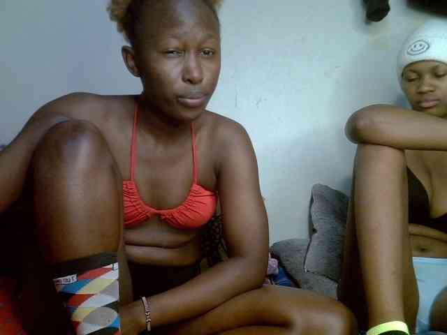 Model: SexyyDuo