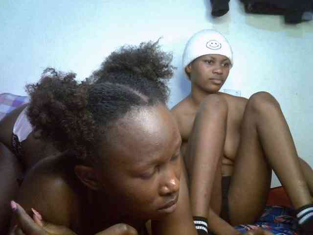 Model: SexyyDuo