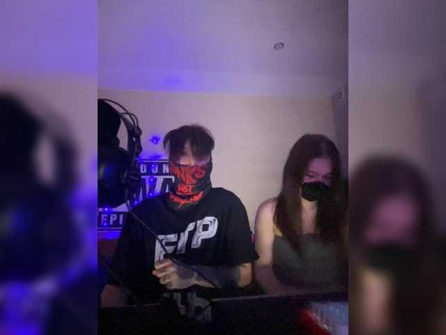 SEXYTWOMODELS live cam on BongaCams