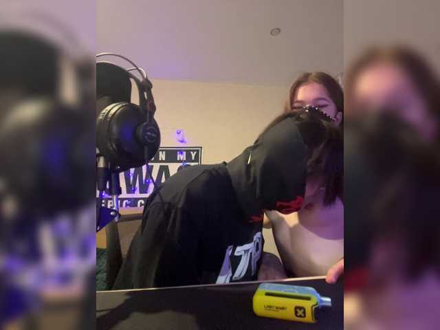 SEXYTWOMODELS live cam on BongaCams