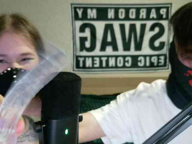 SEXYTWOMODELS webcam