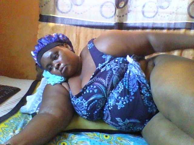 Sexyqueen30 live cam on BongaCams