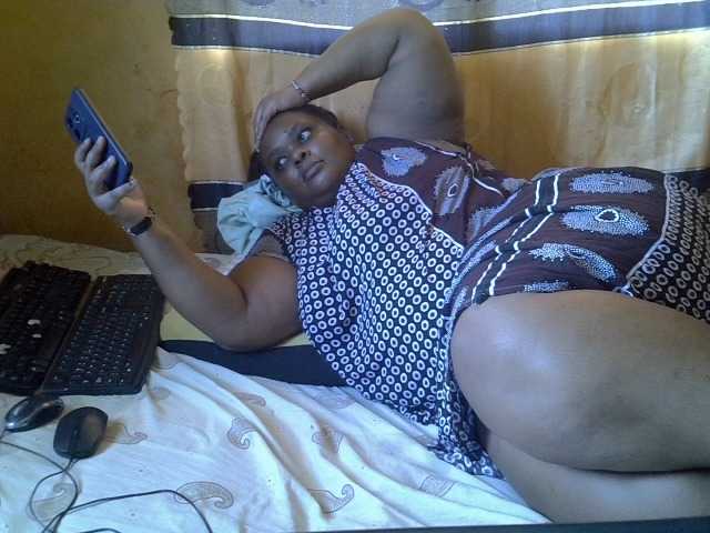 Sexyqueen30 live cam on BongaCams