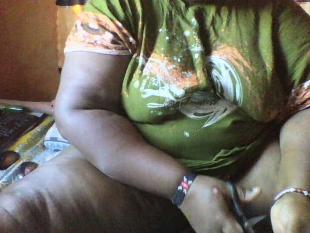 Sexyqueen30 live cam on BongaCams