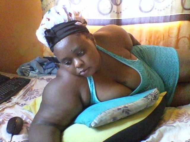 Sexyqueen30 live cam on BongaCams