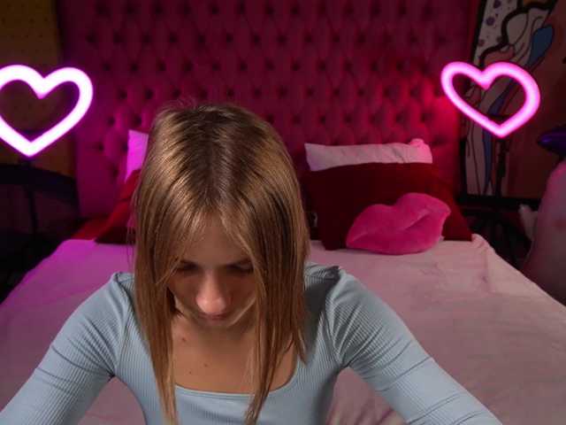 MaleficentCrownn live cam on BongaCams