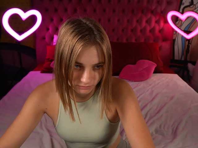 MaleficentCrownn live cam on BongaCams